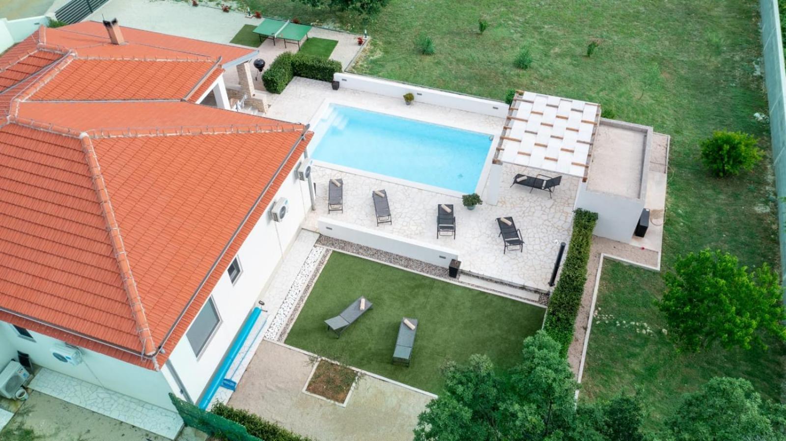 Holidayhouse Alirio With Heated Pool. Vrsi Exterior foto